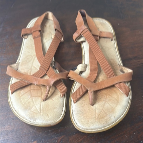 Born Brown Strappy Sandals SZ 9 - Picture 1 of 8
